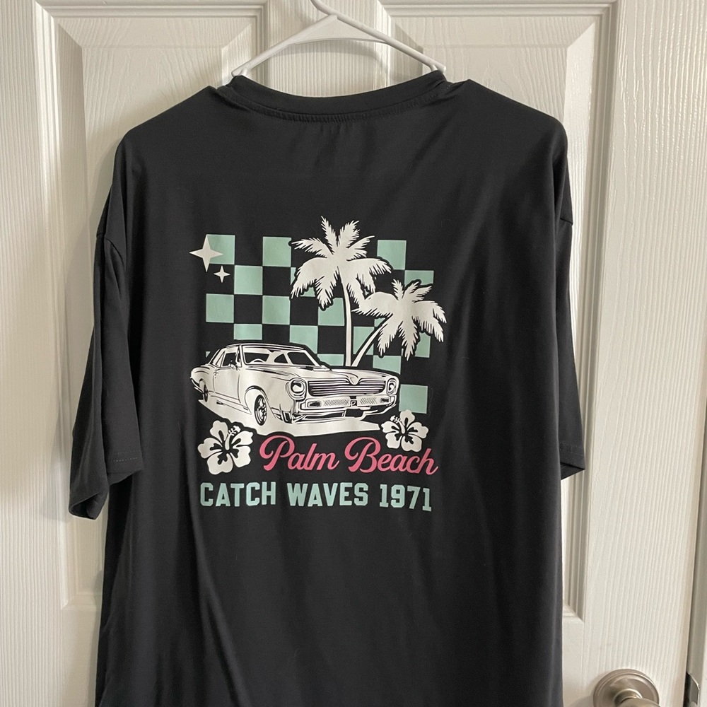 SHEIN Grey Graphic T-Shirt